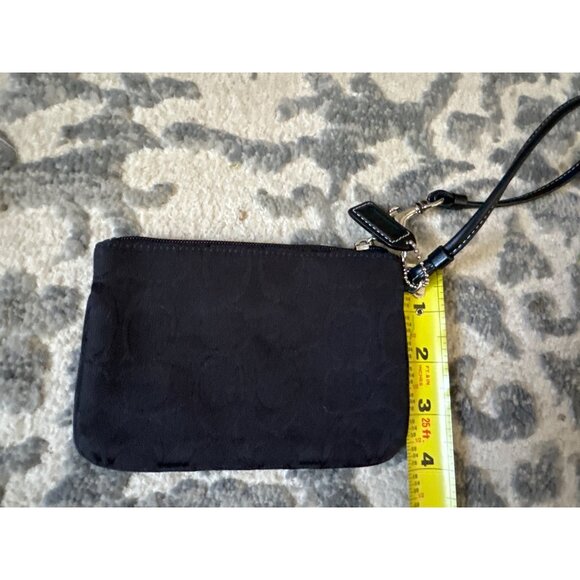 Coach black‎ wristlet - Picture 1 of 3